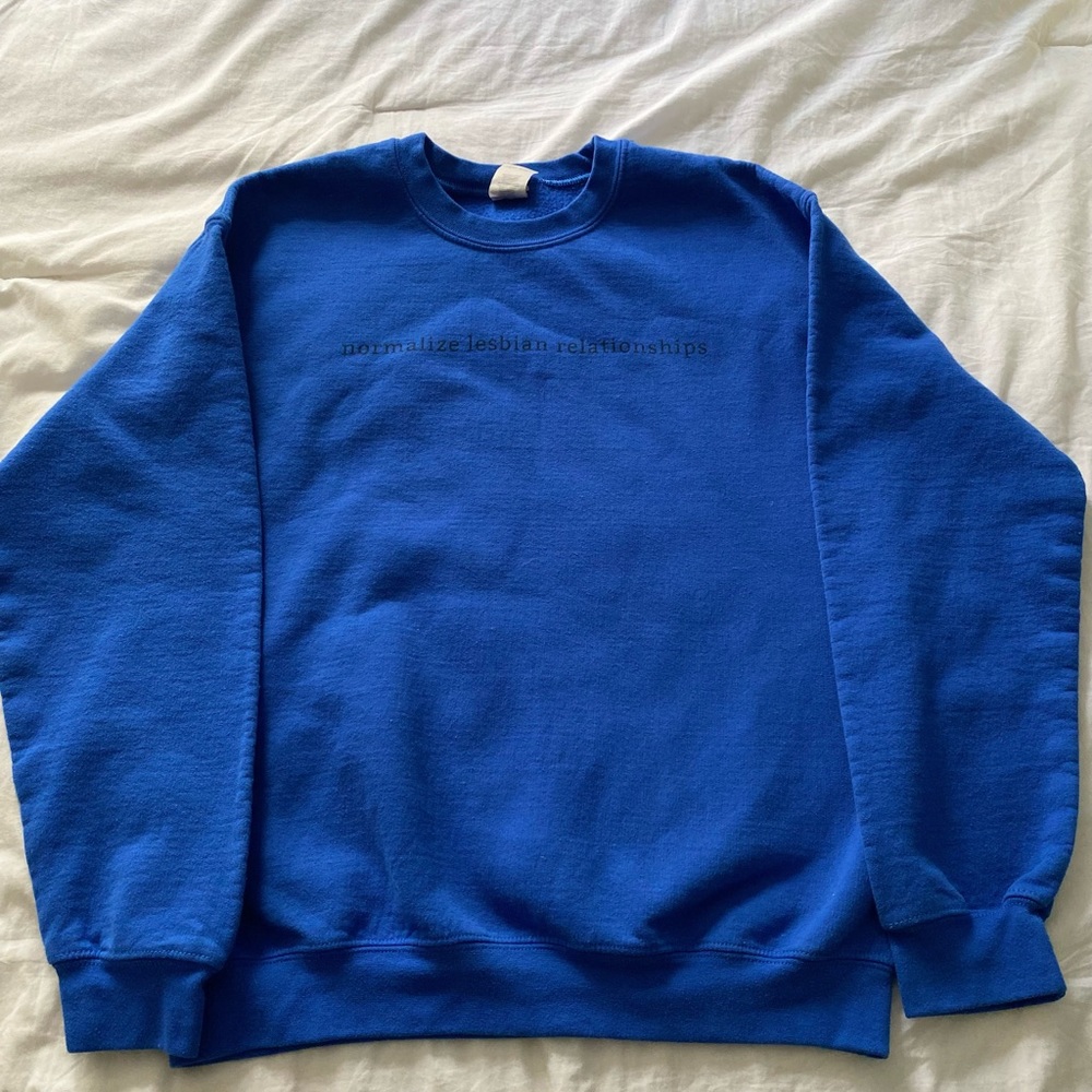 gildan heavy blend crewneck sweatshirt size M